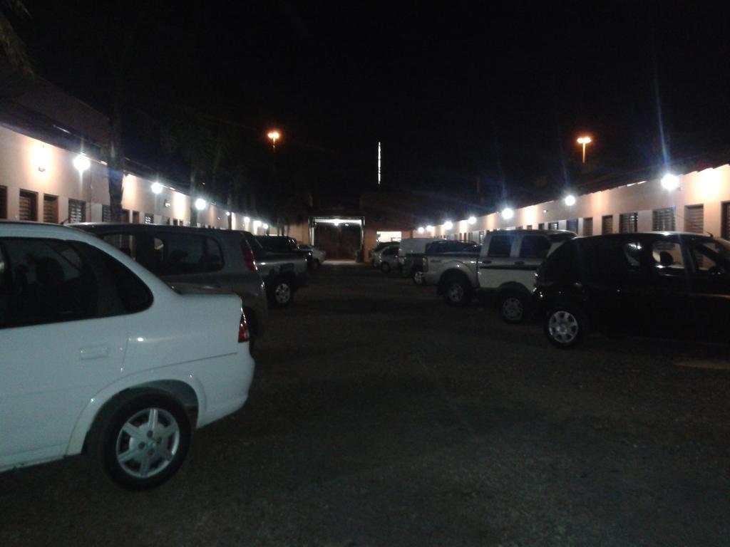 Hotel Veredas Três Lagoas Exterior foto