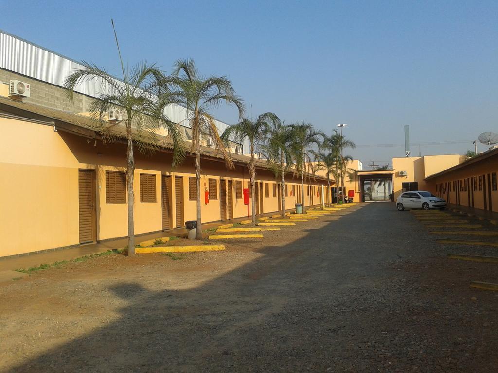 Hotel Veredas Três Lagoas Exterior foto